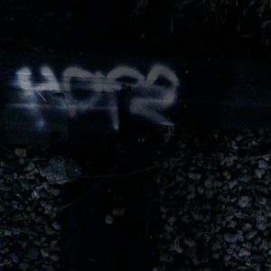 Meet your Posher, Dennis