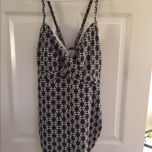 Liz Lange Maternity Swim Top Size XL Grey/White