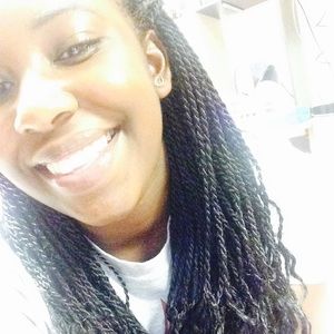 Meet your Posher, Janee