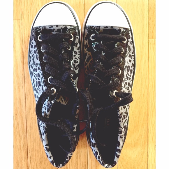 ❌SOLD❌HP 10/30! Coach sneakers - Picture 2 of 4