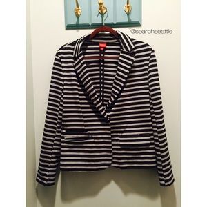 Grey and Black Knit Blazer {XL}