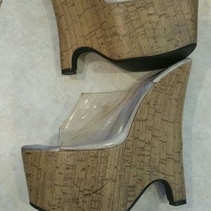 Cork wedges