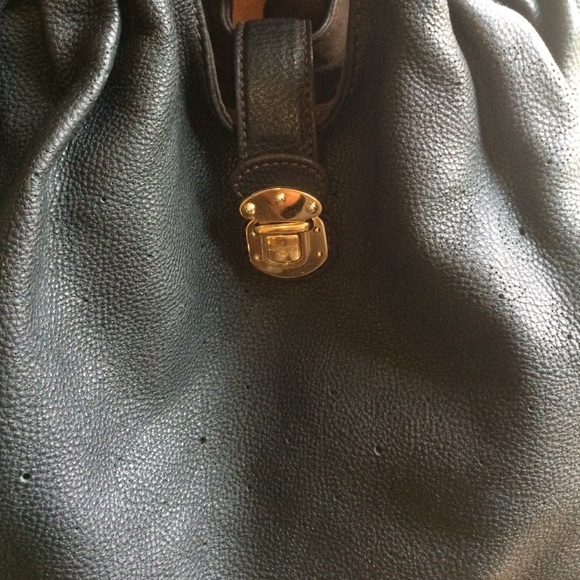 ❤️❤️SOLD❤️❤️❤️Authentic LV Mahina bag. - Picture 2 of 4