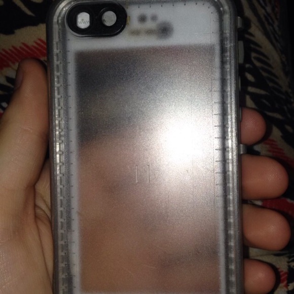 New iPhone 5c life proof phone case - Picture 4 of 4