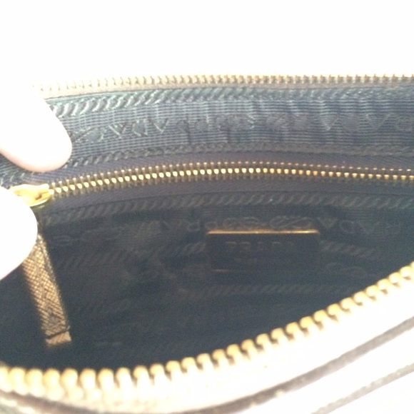 Prada bronze baguette - Picture 3 of 4