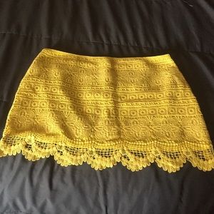 Ludi size 8 skirt