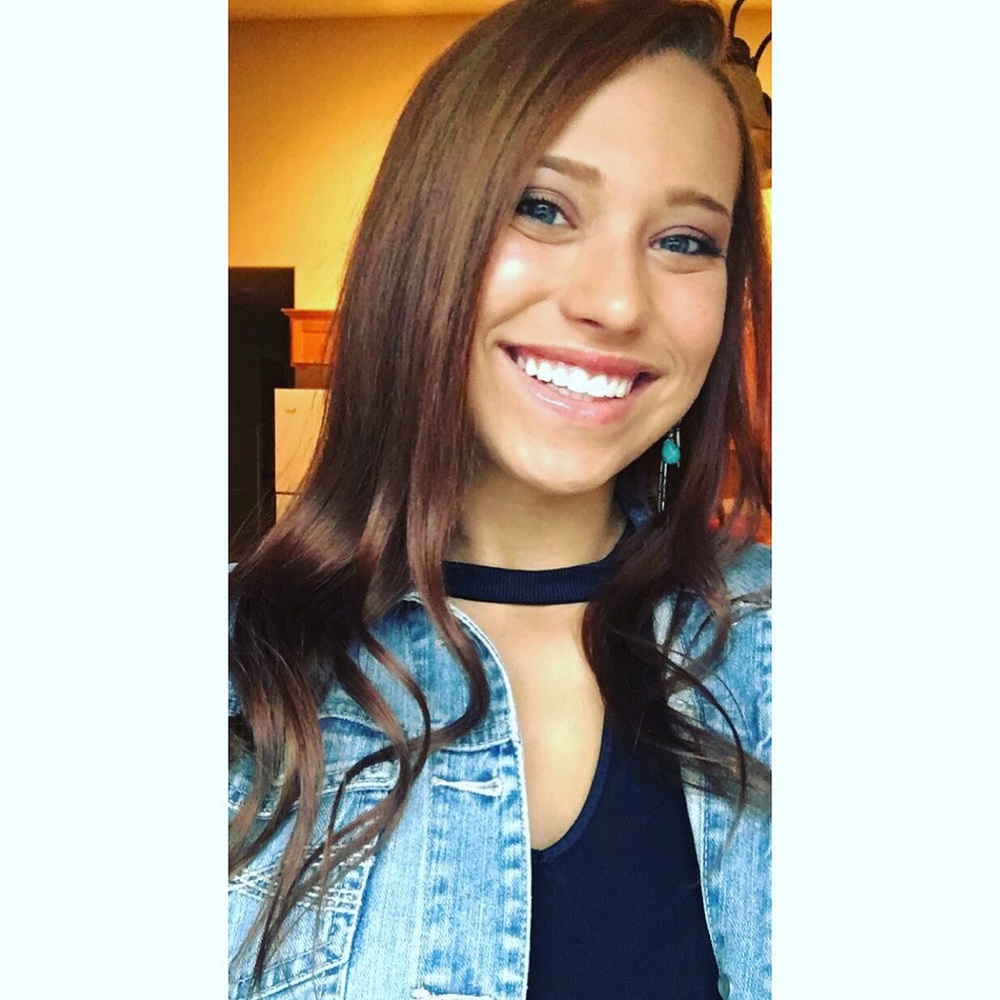 Meet your Posher, Hailee