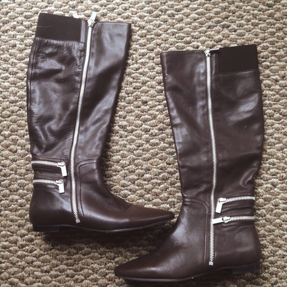 💚 BCBG Knee High Boots