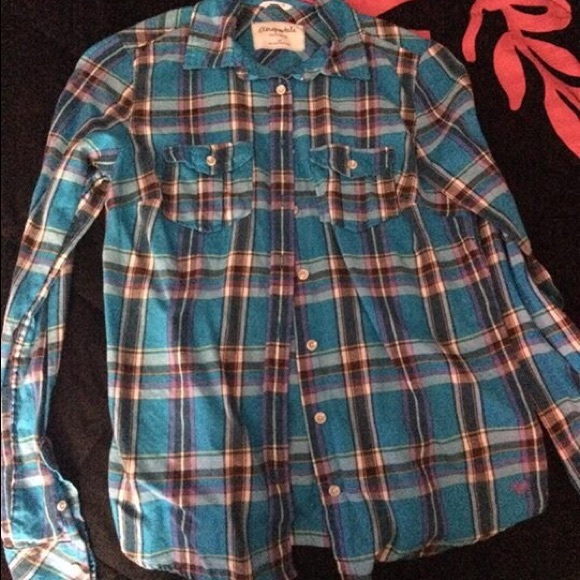 Flannel shirts - Picture 1 of 3