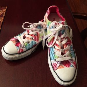 Women's size 7 converse Sneakers