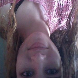 Meet your Posher, Becca