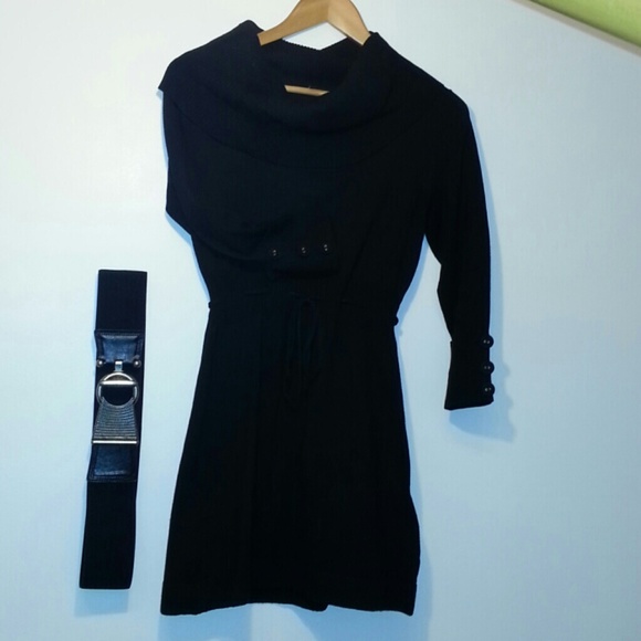 Sweater dress and belt