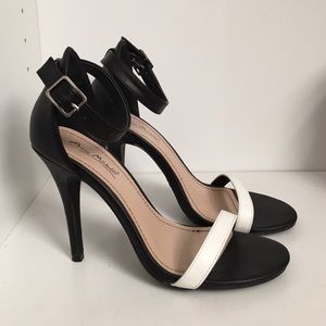 Black and White Strappy Single Sole Heels