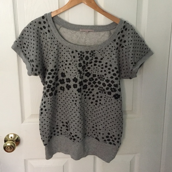 Short sleeved Gap sweatshirt - size medium