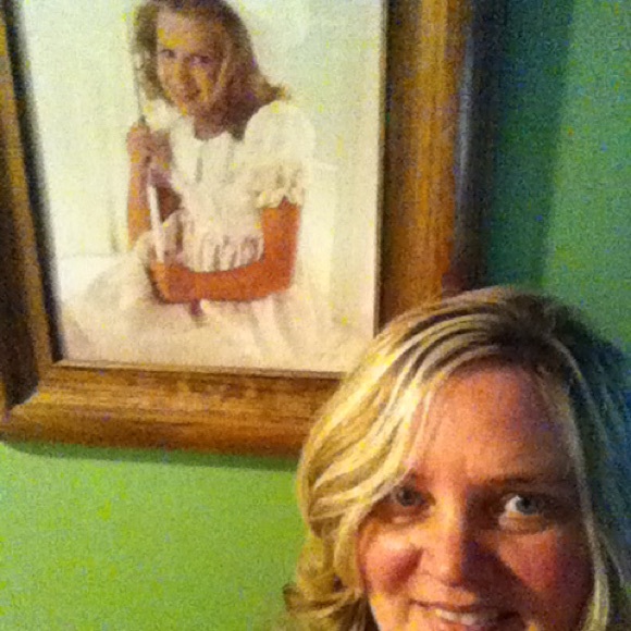 Meet your Posher, Elaine