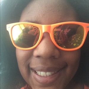 Meet your Posher, Trina