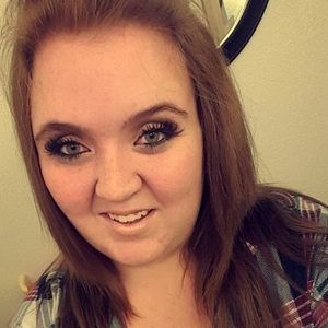 Meet your Posher, Stefani