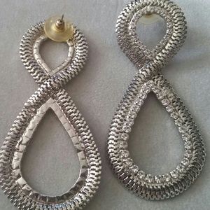 SILVERTONE CRYSTAL CRISCROSS DANGLE STATEMENT EARRINGS 3-1/4"DROP EUC