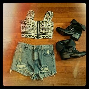 Printed stretchy crop top