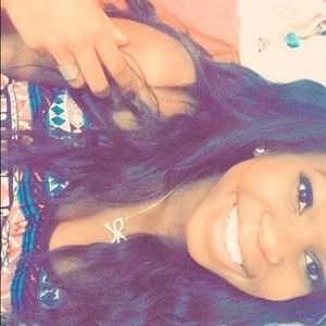 Meet your Posher, Crysten