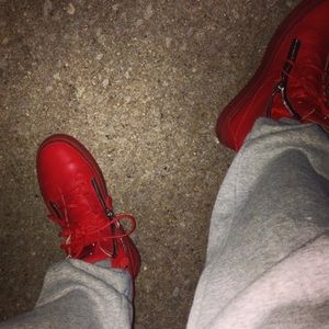 Meet your Posher, Jsean