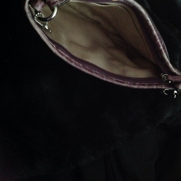 Coach Purple Croc Embossed LRG Wristlet - Picture 4 of 4