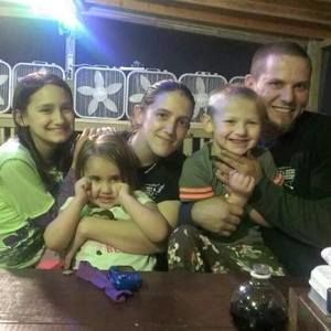 Meet your Posher, Cari