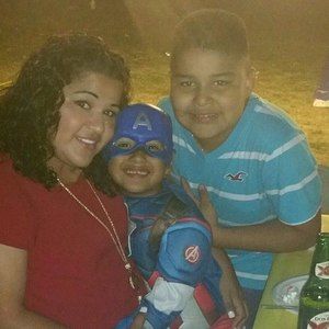 Meet your Posher, Nury