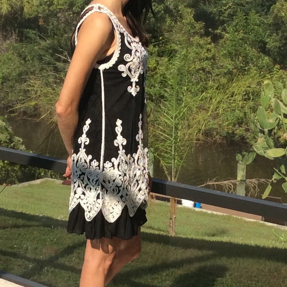 ❗️LAST 1❗️ Lace Slip Dress L - Picture 2 of 4