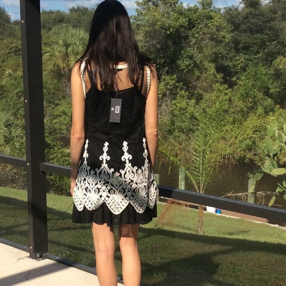 ❗️LAST 1❗️ Lace Slip Dress L - Picture 4 of 4