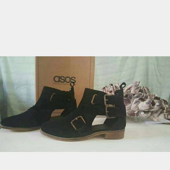 ASOS Amy suede cut out boots - Picture 3 of 4