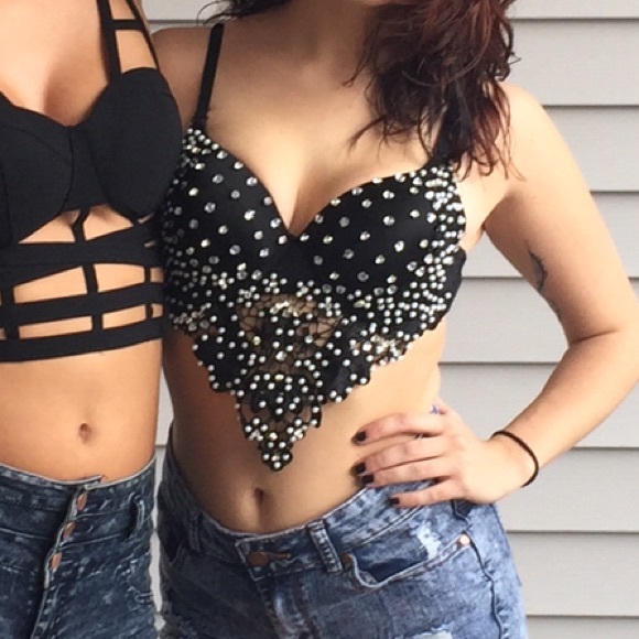 Embroidered rave bra, complete with belly piece - Picture 3 of 4