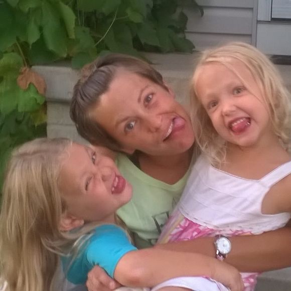 Meet your Posher, Brandi - Picture 1 of 1