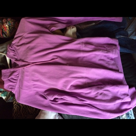Columbia sweatshirt