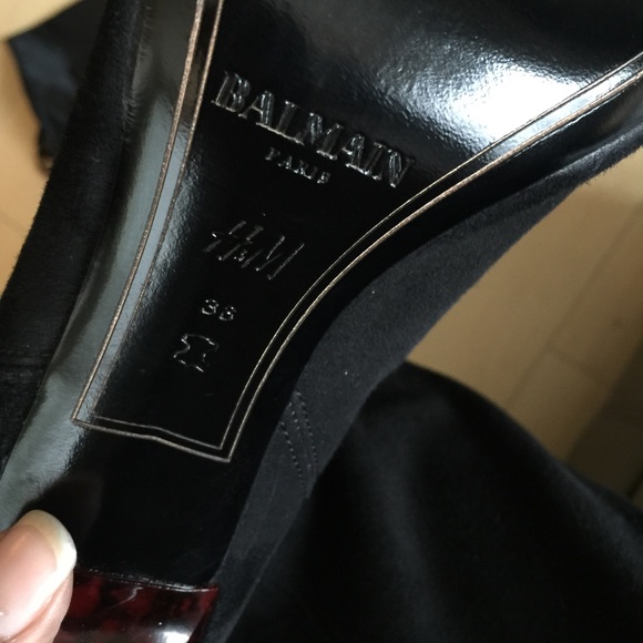 BALMAIN 25S HIGH HEELS 95MM IN CHARCOAL BROWN SUEDE WITH PEARL