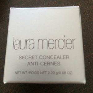 Laura Mercier Secret Concealer in 3