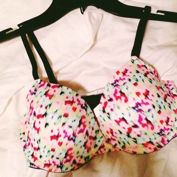 VS Wear Bra