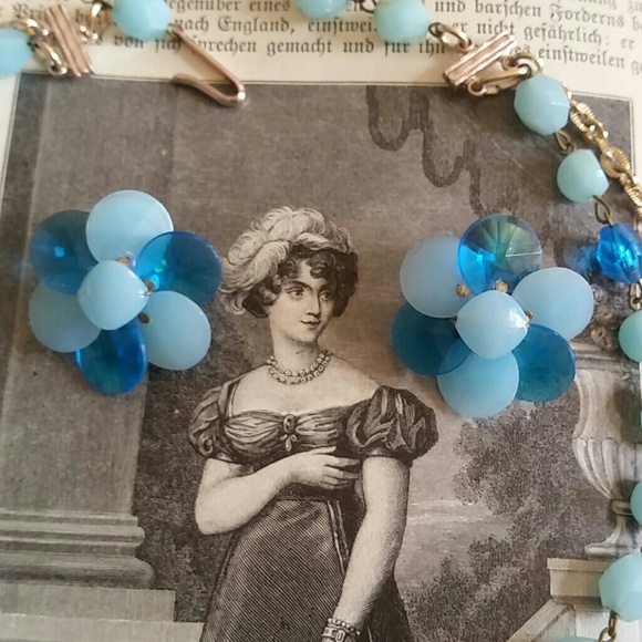Vintage Blue celluloid necklace & earrings set - Picture 2 of 4