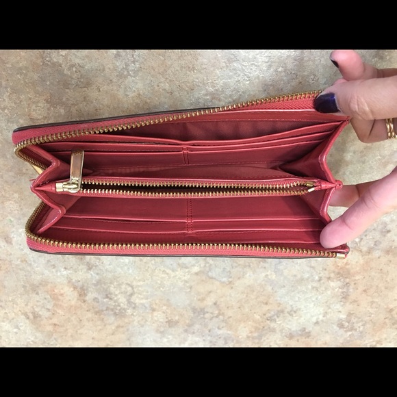 CoachAuthentic Saffiano leather Red - Picture 2 of 4