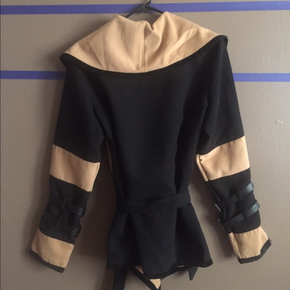 Jacket - Picture 3 of 4