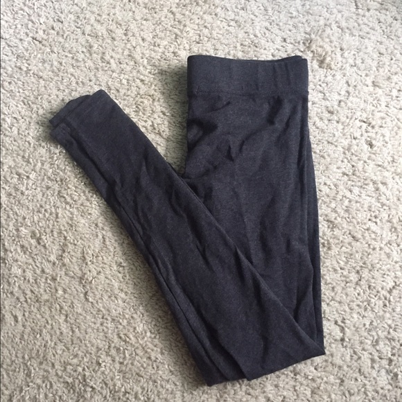 Reserved🚫American eagle gray leggings. Never worn