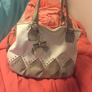 Purse from the buckle