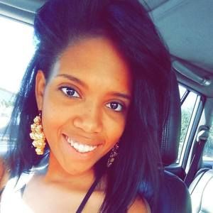 Meet your Posher, Niesha