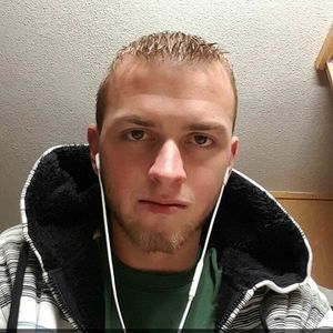 Meet your Posher, Aaron