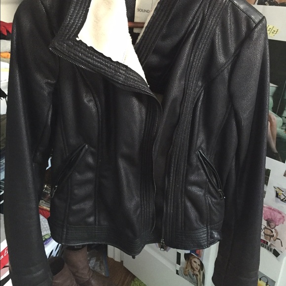 Leather jacket - Picture 3 of 3