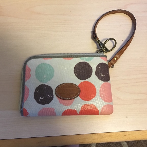 FOSSIL weather resistant wristlet