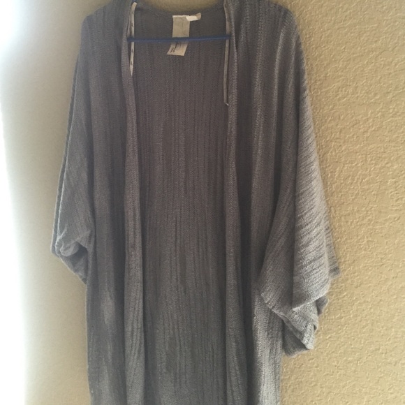 Forever 21 Sweaters - Mid sleeve sweater