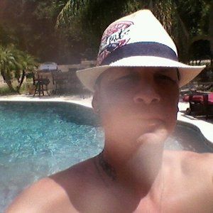 Meet your Posher, Eddie