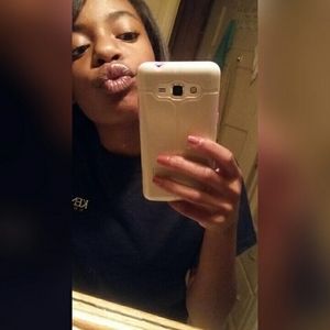 Meet your Posher, Shareefah