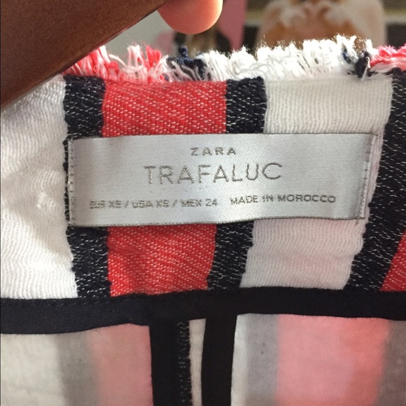 Blazer - Picture 3 of 3